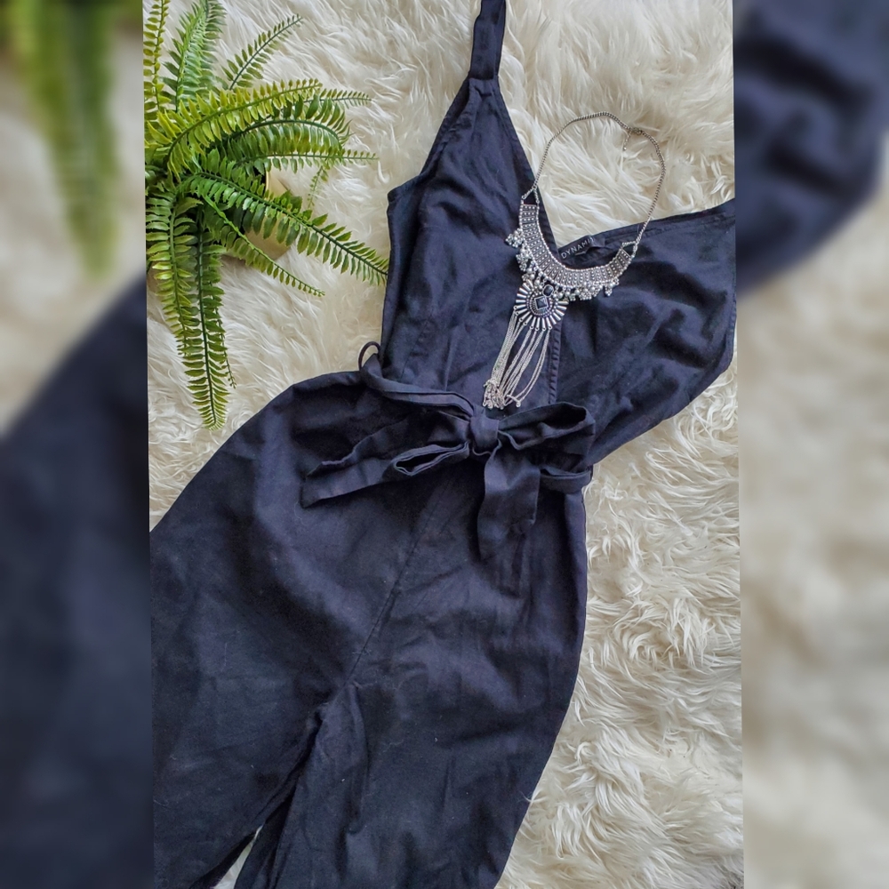 Dynamite - black linen jumpsuit EUC size M